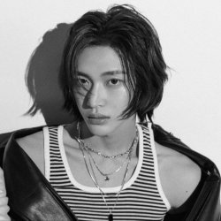 عکس 𝖺𝑟𝖺𝗍𝖺