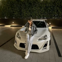 عکس ᴇʟᴀʀɪᴀ