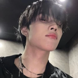 عکس 𝗇𝖺𝗂𝗋𝗈