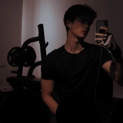 عکس 𝘗𝘢𝘳𝘴𝘢