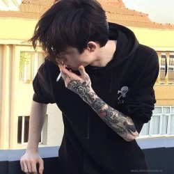 عکس "𝙎𝙖𝙢𝙮𝙖𝙧"