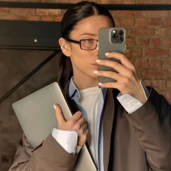 عکس الناز شاکر🎀🤌