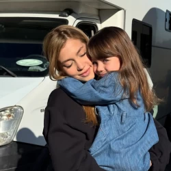 عکس 𝘔𝘪𝘥𝘢 off