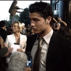 عکس 𝗔𝗋𝗂a