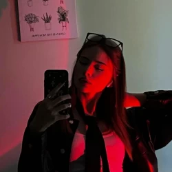 عکس 𝒏𝒊𝒉𝒂𝒏