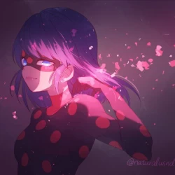 عکس 𝐿𝑎𝑑𝑦 pink