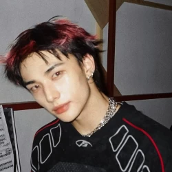 عکس ˖𝒮 𝐒𝐭𝐚ᡣ﹆