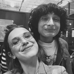 عکس بایبای😉😉✌🏼