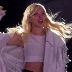 عکس 𝖪𝖺𝗍𝗂𝖺