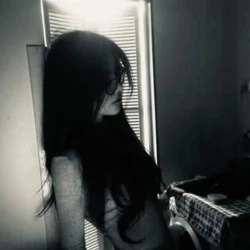 عکس 𝖠𝗒𝗅𝗂𝗇