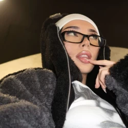 عکس 𝘛𝘢𝘭𝘪𝘢