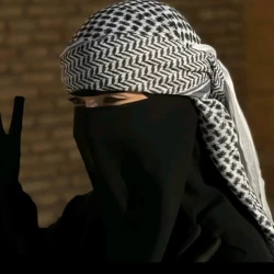 عکس 𝐁𝐥𝐨𝐬𝐬𝐨𝐦"