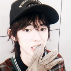 عکس 𝖺𝘳𝖺𝗍𝖺