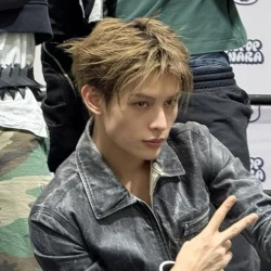 عکس 𝖩𝖺𝗆𝖾𝗌