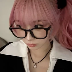 عکس 𝒅𝒊𝒚𝒂𝒏𝒂