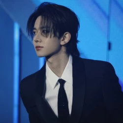 عکس 𝙏𝙞𝙏𝙞