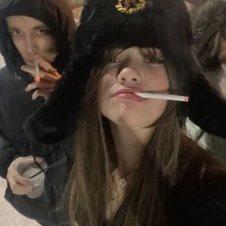 عکس 𝖠𝗒𝗅𝗂𝗇