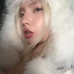 عکس 𝖦𝗅𝗈𝗋𝗂𝖺