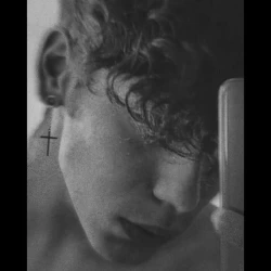 عکس A𝙧𝙢𝙞𝙣