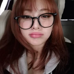 عکس 𝗄𝖺𝗓𝗈𝗁𝖺