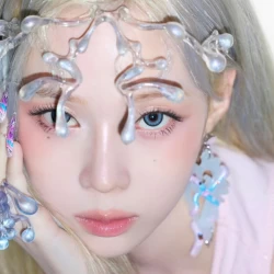 عکس 𝖼𝗵𝖺𝗋lo𝗍tẹ