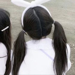 عکس 𝓋𝒶𝓃𝒾𝒶