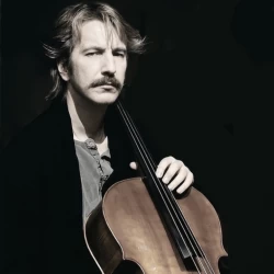 عکس 𝚂𝚊𝚖𝚒𝚗