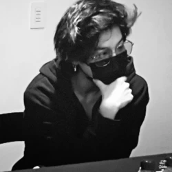 عکس 𝐎𝐫𝐢𝐨𝐧𐙚