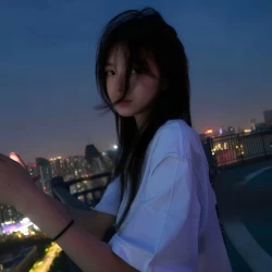 عکس 𝖠𝗒𝗅𝗂𝗇