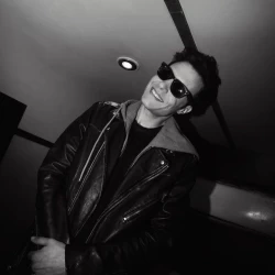 عکس 𝖥𝗈𝗌𝗍𝖾𝗋