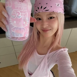 عکس 𝗏𝖺𝗅ᥱ𝗋𝗂𝖺