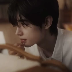 عکس 𝑭𝒍𝒐𝒓𝒆𝒏𝒄`