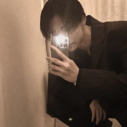 عکس 𝑳𝒊𝒂𝒎