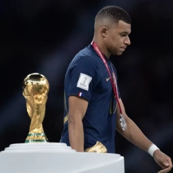 عکس 𝖧𝖾𝗅𝗂𝖺