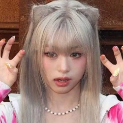 عکس 𝖼𝗵𝖺𝗋lo𝗍t𝖾