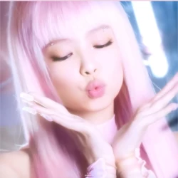 عکس ☆ₖᵢₘ ⱼᵢₙₕₒₒ☆