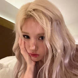 عکس 𝖭𝗂ιüƒ𝖺ɾ