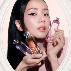 عکس 𝐒𝐓𝐀𝐑𝐋𝐈𝐍