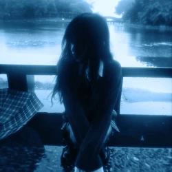 عکس 𝐡𝐞𝐥𝐦𝐚 off