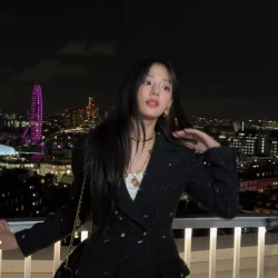 عکس 𝘕𝘢𝘪𝘳𝘢(off)