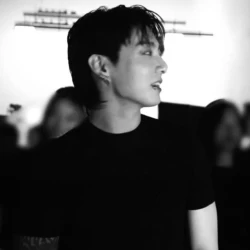 عکس 𝙘𝙤𝙡𝙤𝙣𝙚𝙡