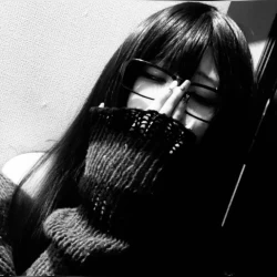 عکس 𝐡𝐞𝐥𝐦𝐚