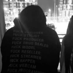 عکس 𝙳𝚊𝚗𝚒