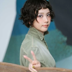 عکس 𝐒𝐓𝐀𝐑𝐋𝐈𝐍