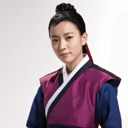 عکس ℍ𝕒𝕣𝕝𝕖𝕪