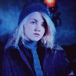 عکس 𝓐𝓾𝓻𝓪