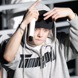 عکس 𝖲𝖾𝗁𝗎𝗇