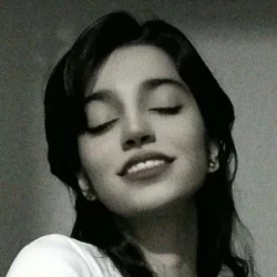 عکس 𝐒𝐚𝐧𝐚