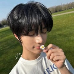 عکس 𝘓𝘪𝘥en #