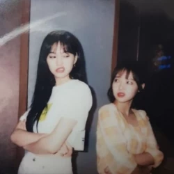 عکس lili official #